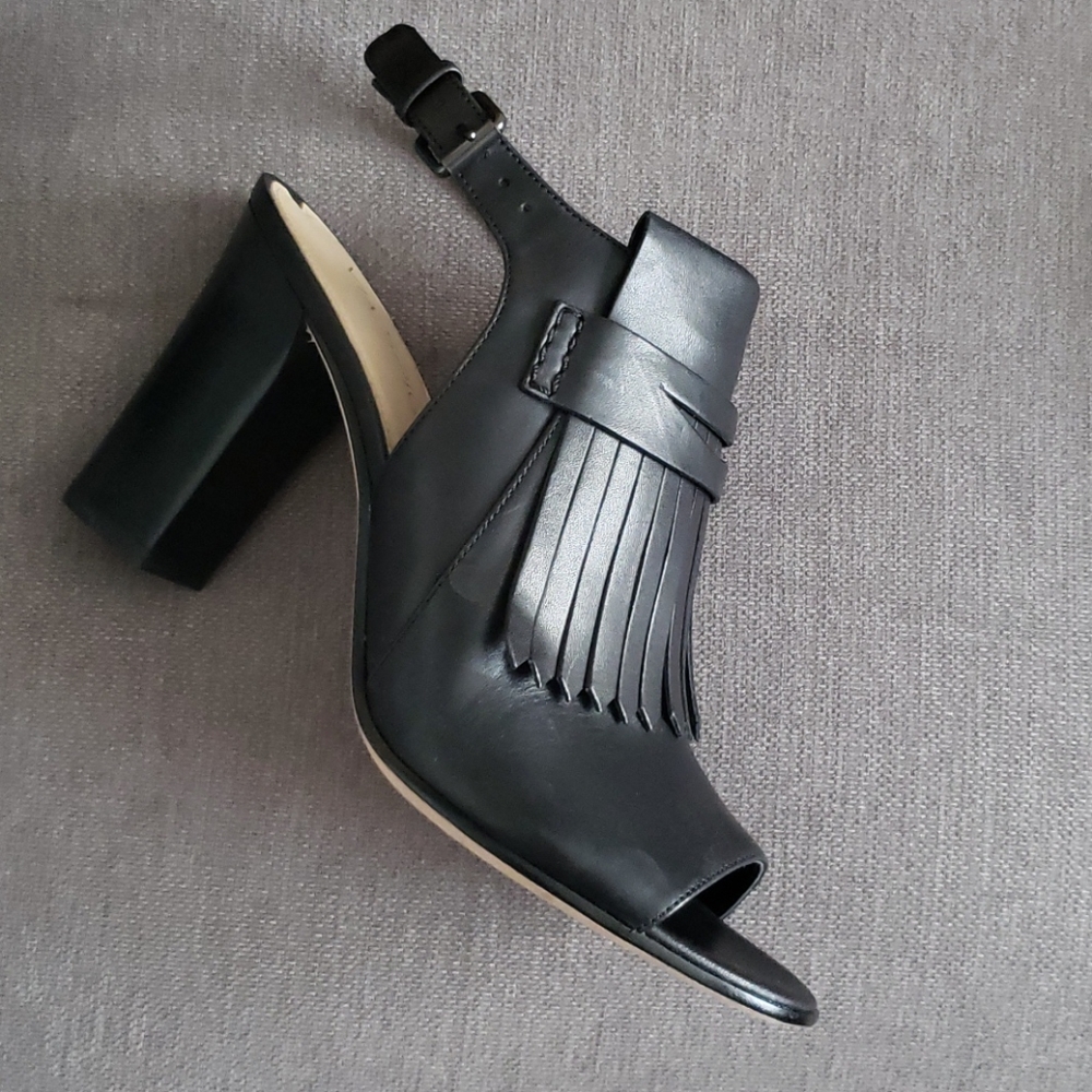 HOST PICK!! 💕🎁🎊🎉Via Spiga-Fey leather booties
